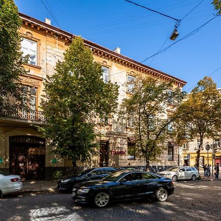Alfa Apartments Kniazia Romana 11 Lviv Bagian luar foto